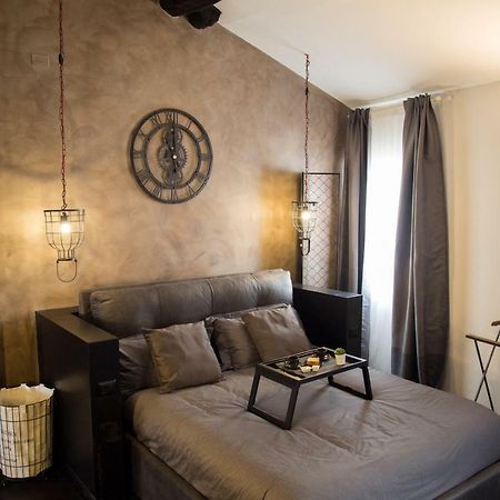 Industrial Apartment Near Duomo Милан Экстерьер фото